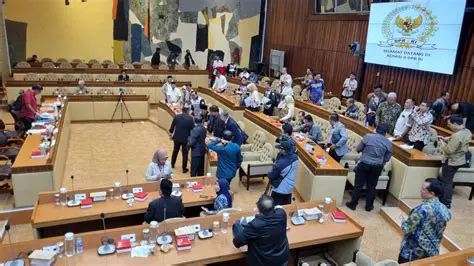 Analisis Mendalam: Berita Terkini Seputar Charlie Chandra dan Perkembangannya