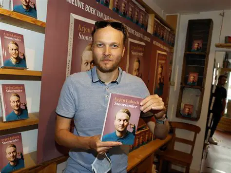 Arjen Lubach's Hilarious and Incisive Take on America: A Dutch Comedian's Unique Perspective