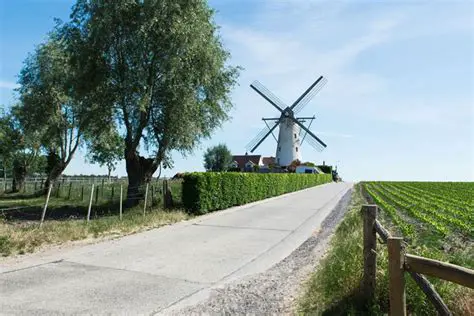 Assenede: Een Verborgen Parel Waar Geschiedenis en Natuur Samenkomen in het Meetjesland