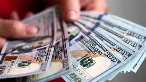 El Dólar Estadounidense: Un Análisis Profundo de su Impacto Global y Perspectivas Futuras