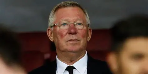 Graeme Souness vs. Sir Alex Ferguson: A Tactical Masterclass and Managerial Duel