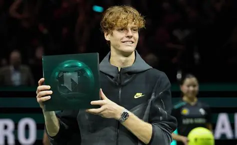 Jannik Sinner: L'Étoile Montante qui Redéfinit le Tennis Mondial