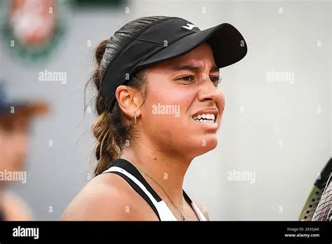 Jéssica Bouzas Maneiro: La Estrella Emergente que Redefine el Tenis Español