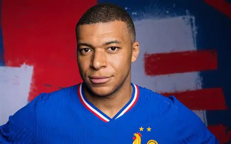 Kylian Mbappé: El Fenómeno Global del Fútbol Moderno y su Legado en Construcción