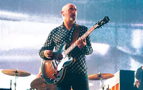 绿洲乐队“傻瓜”专辑：一部被低估的英伦摇滚杰作