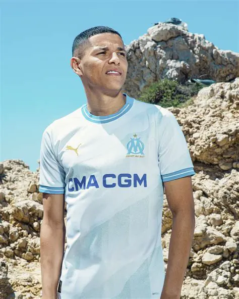 Olympique de Marseille : L'Âme du Football Provençal, une Légende du Marseille Foot