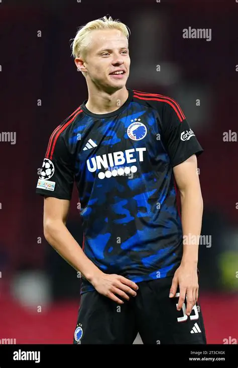 Oscar Hojlund: Unveiling the Midfield Maestro Stepping Out of His Brother's Shadow