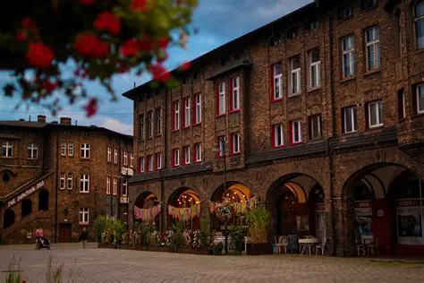 Pszczyna (Pless): Perła Górnego Śląska i Dziedzictwo Rodu Hochbergów