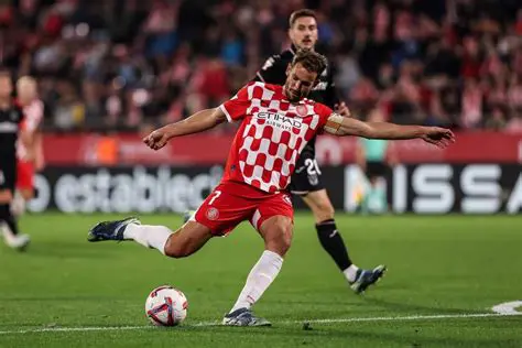 PSV Eindhoven vs. Napoli: Analizi i Këtij Dueli Futbollistik të Lartë