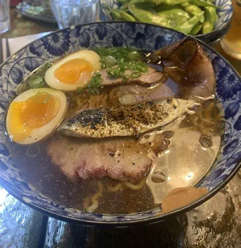 らーめん八起：進化し続ける伝説の味！こだわり抜かれた一杯の秘密