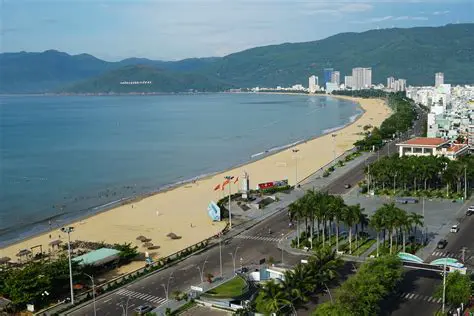 Sân Bay Cam Ranh: Cửa Ngõ Chiến Lược Đến Thiên Đường Biển Nha Trang và Vùng Duyên Hải Nam Trung Bộ
