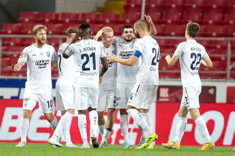 Спартак: Легенда Свободы, Гладиатор и Культовый Символ 