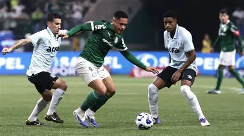 Análise Detalhada do Confronto Entre Sporting e Marseille: Um Duelo de Titãs no Futebol Europeu