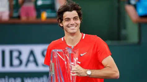 Taylor Fritz: A Ascensão do Tenista Americano ao Topo do Tênis Mundial