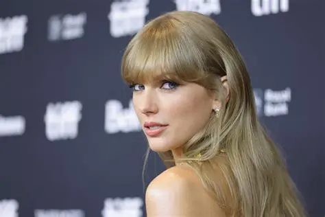 Taylor Swift: Uma Análise Detalhada da Carreira, Impacto e Legado da Superestrela Pop