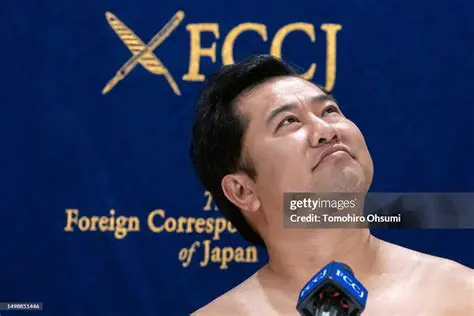 とにかく明るい安村、ブレイクの秘訣と「安心してください、穿いていますよ」の全貌